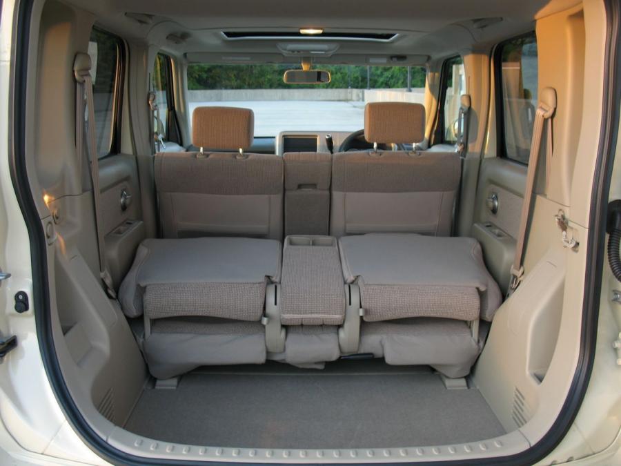 Nissan Cube 2008 года  (фото 26 из 61)